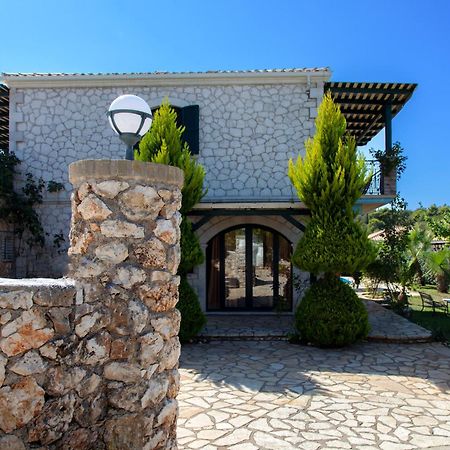 Key Villas Tsoukaladhes Bagian luar foto