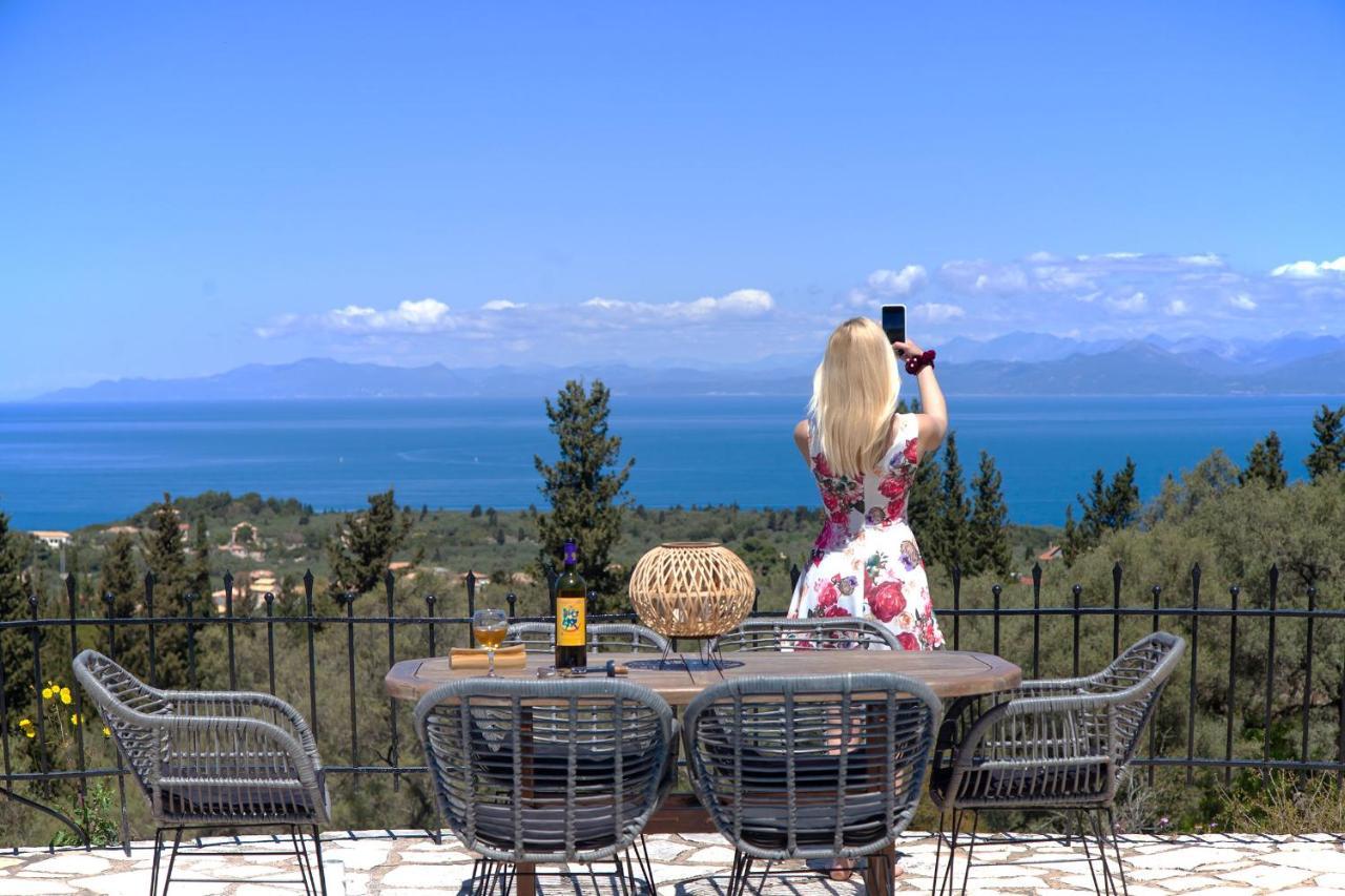 Key Villas Tsoukaladhes Bagian luar foto