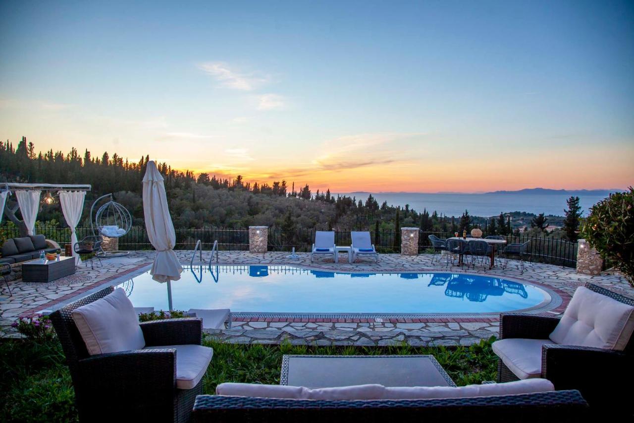 Key Villas Tsoukaladhes Bagian luar foto