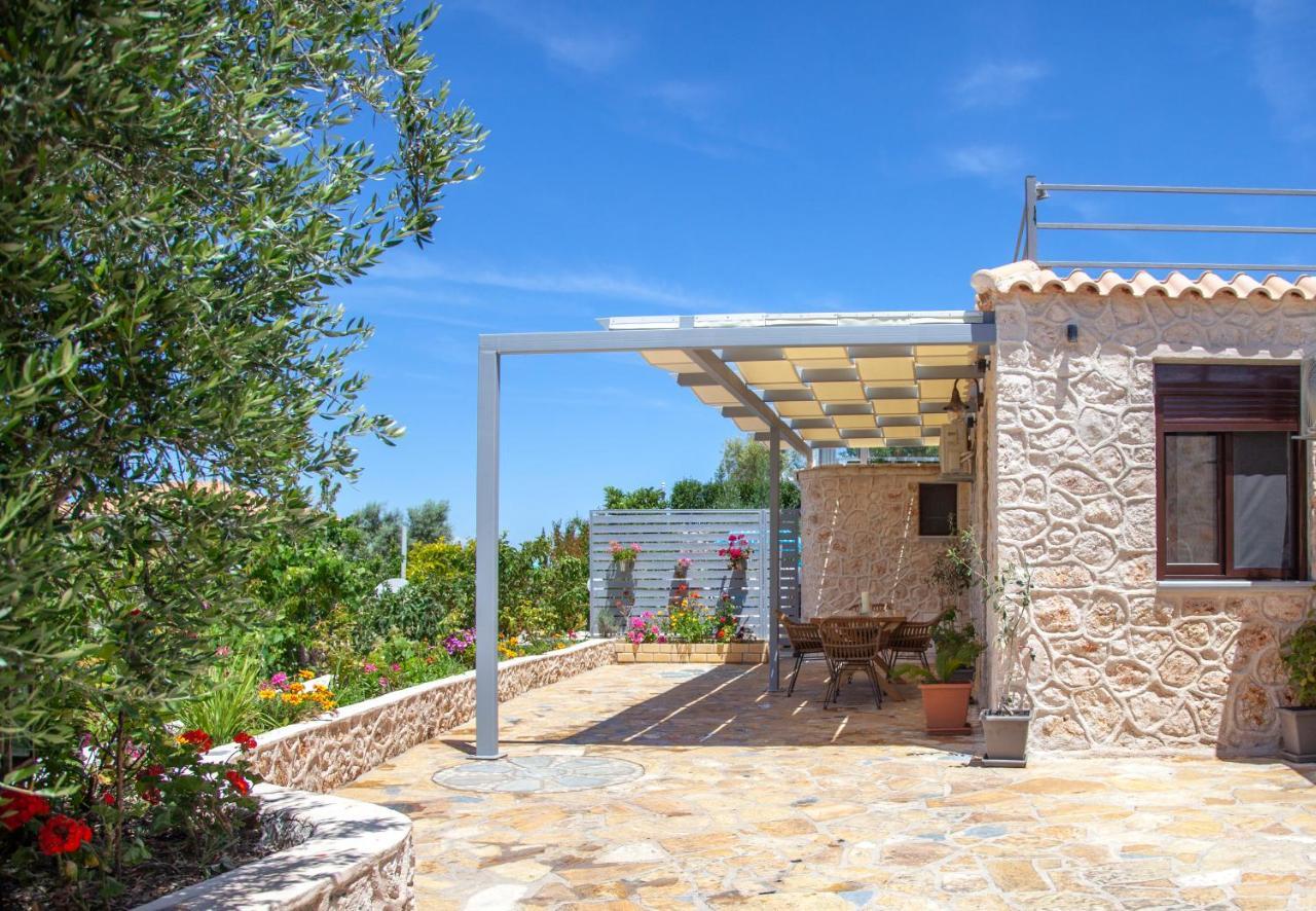 Key Villas Tsoukaladhes Bagian luar foto