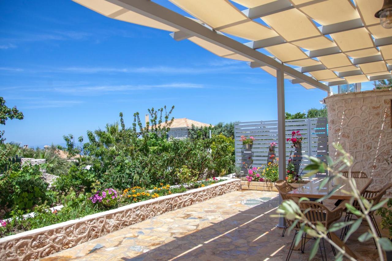 Key Villas Tsoukaladhes Bagian luar foto