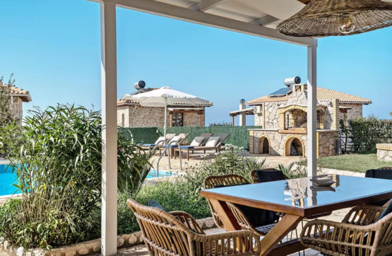 Key Villas Tsoukaladhes Bagian luar foto