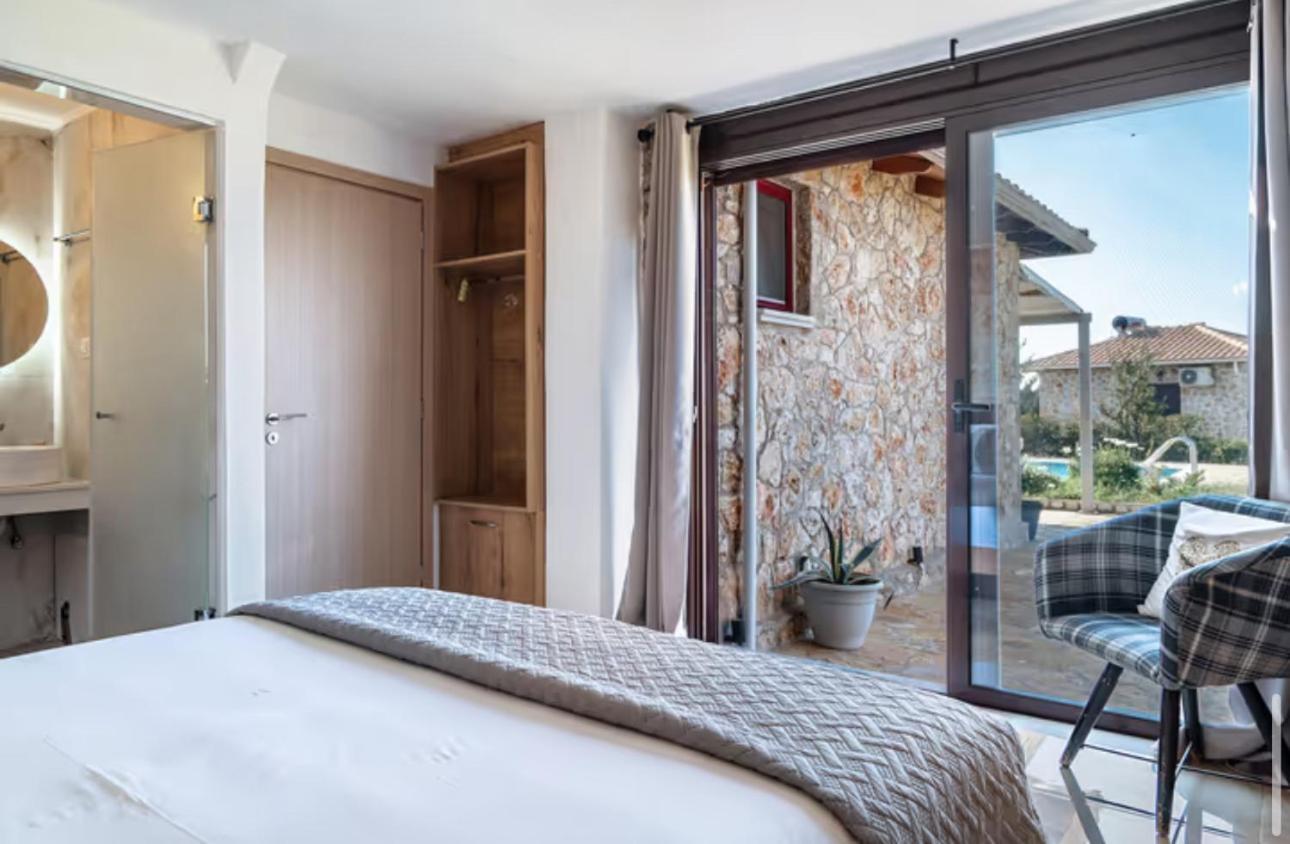 Key Villas Tsoukaladhes Bagian luar foto