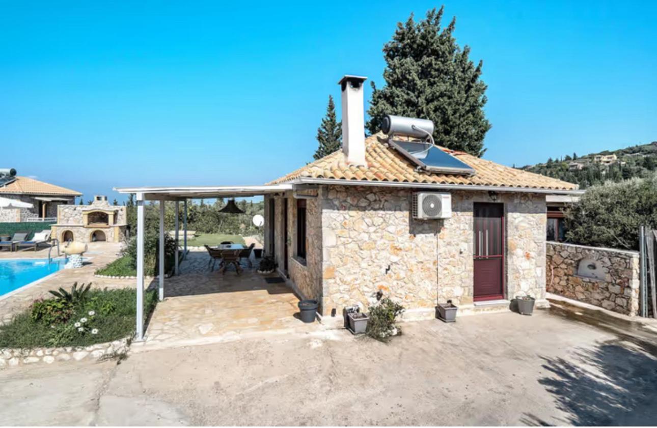 Key Villas Tsoukaladhes Bagian luar foto
